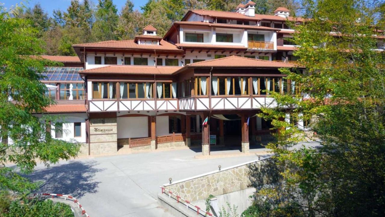 Hotel Bozhentsi Chernevtsi エクステリア 写真