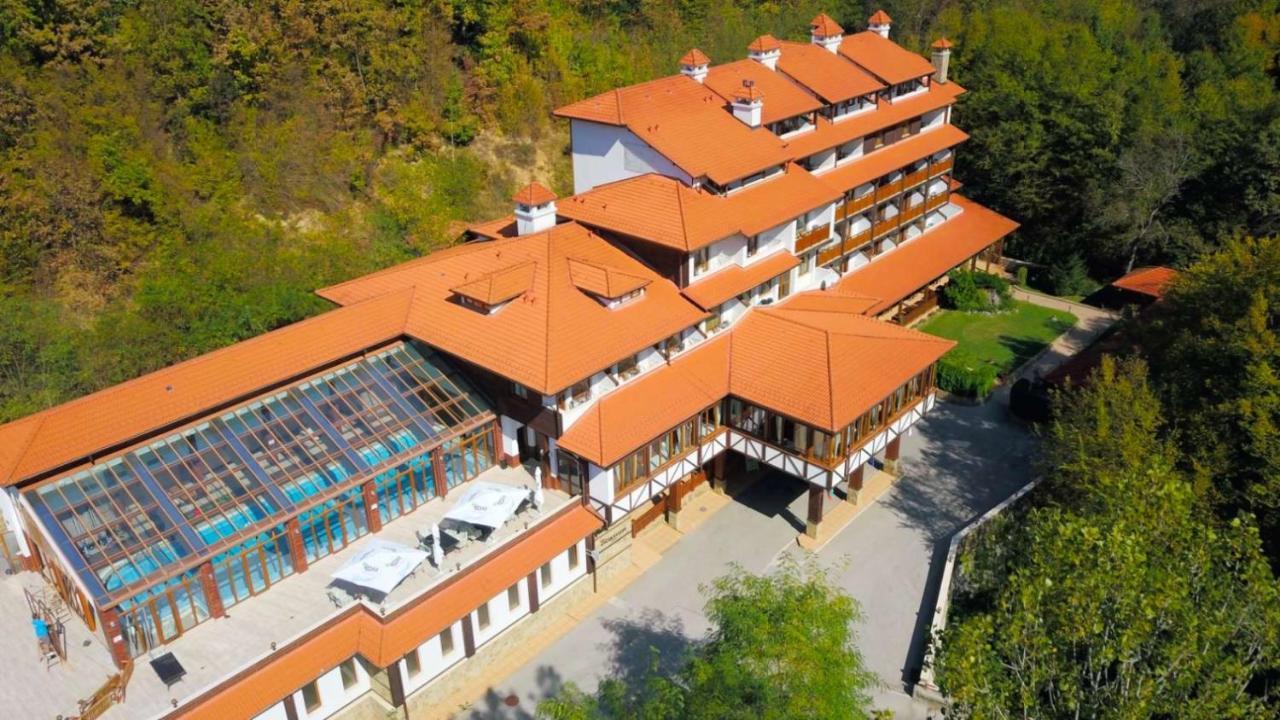 Hotel Bozhentsi Chernevtsi エクステリア 写真