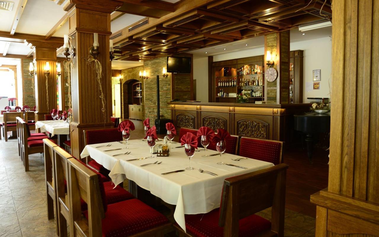 Hotel Bozhentsi Chernevtsi エクステリア 写真